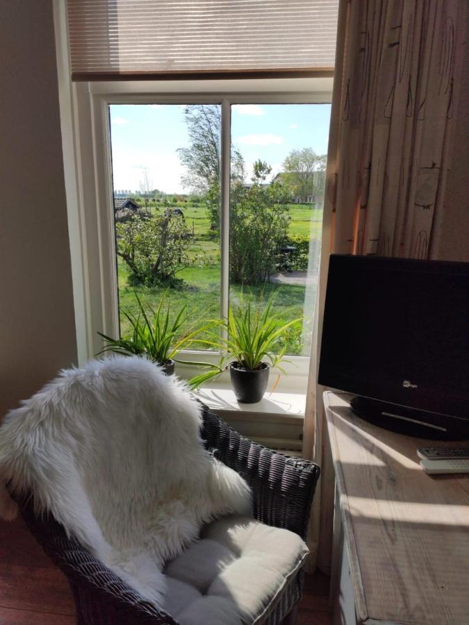 Bed and Breakfast Broeks' Bed En Brood Meerkerk Exterior foto