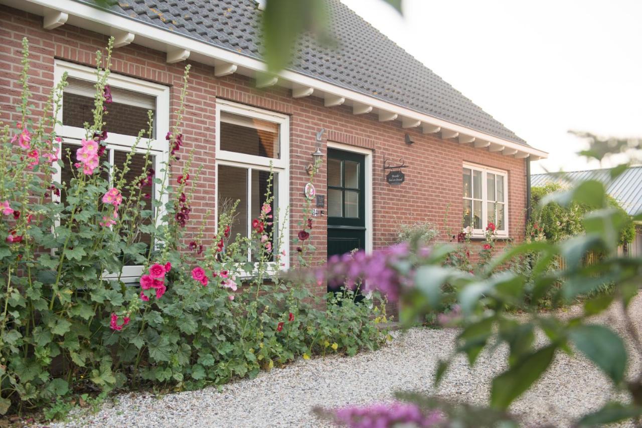 Bed and Breakfast Broeks' Bed En Brood Meerkerk Exterior foto